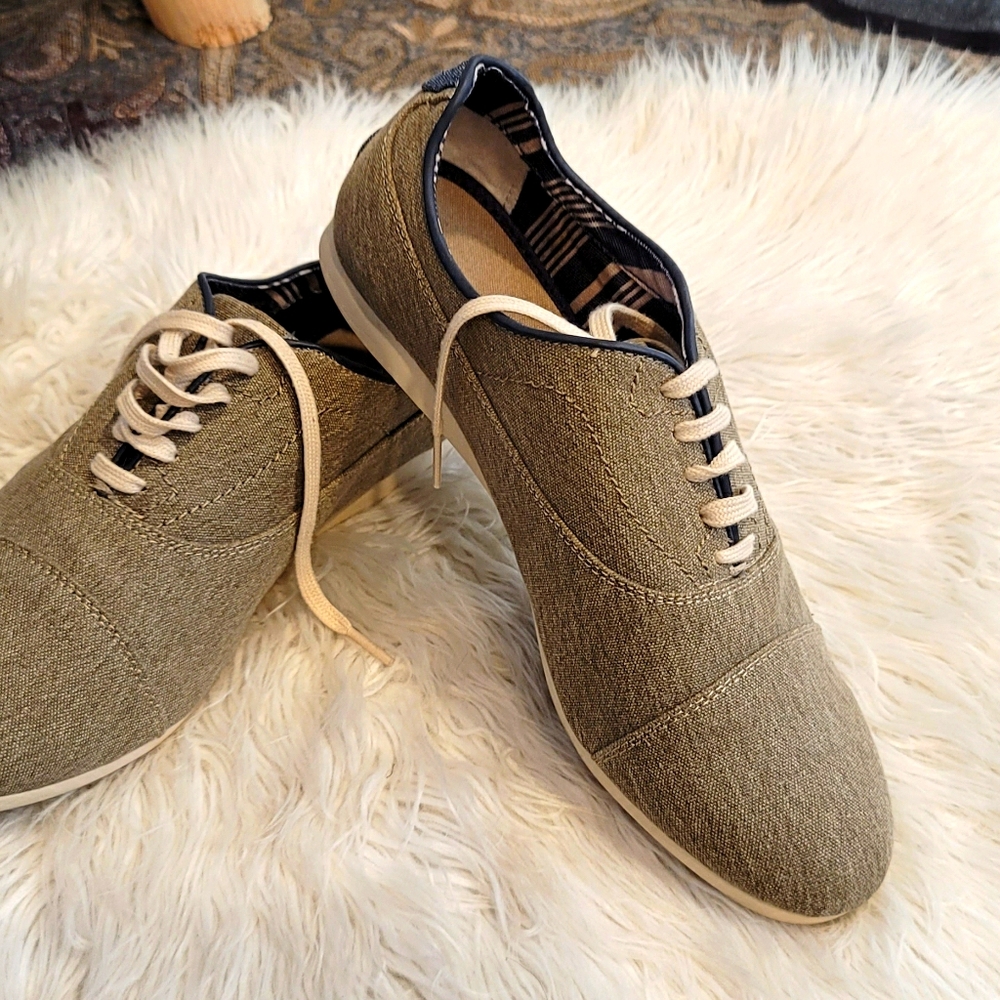 Zara Beige/Grey Cloth Sneaker Men's SZ 42EU/9US